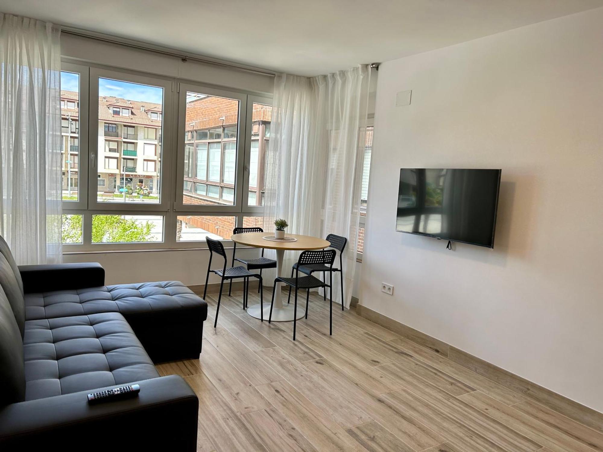 Apartamento Plaza De La Villa Playa Trengandin 노하 외부 사진
